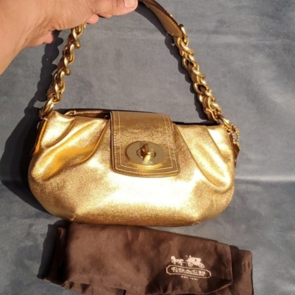 πHPπ RARE Coach Amanda Pippa Leather Gold Purse chain strap - Picture 3 of 17